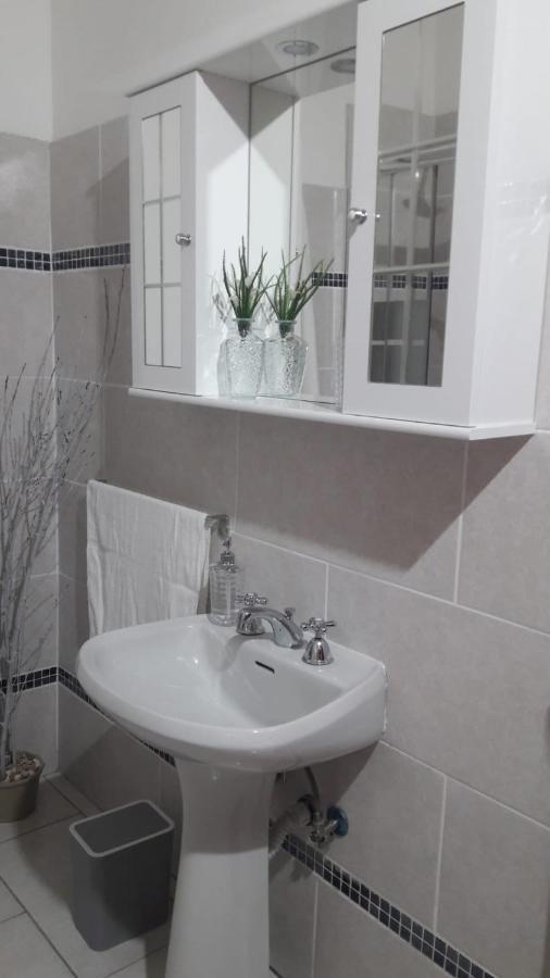 Estia Holidays Apartments - Таорміна Екстер'єр фото