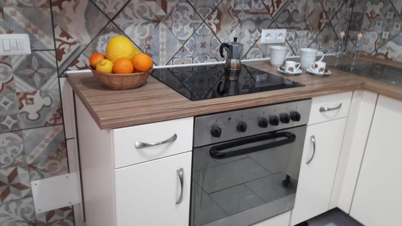 Estia Holidays Apartments - Таорміна Екстер'єр фото