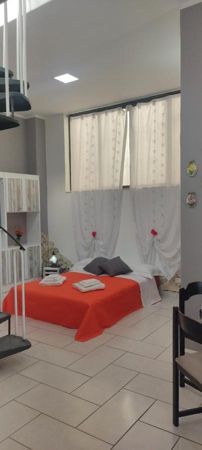 Estia Holidays Apartments - Таорміна Екстер'єр фото